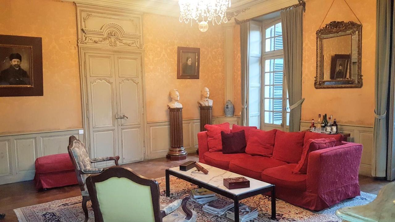 Chateau De Mauvilly Bed & Breakfast Exterior photo