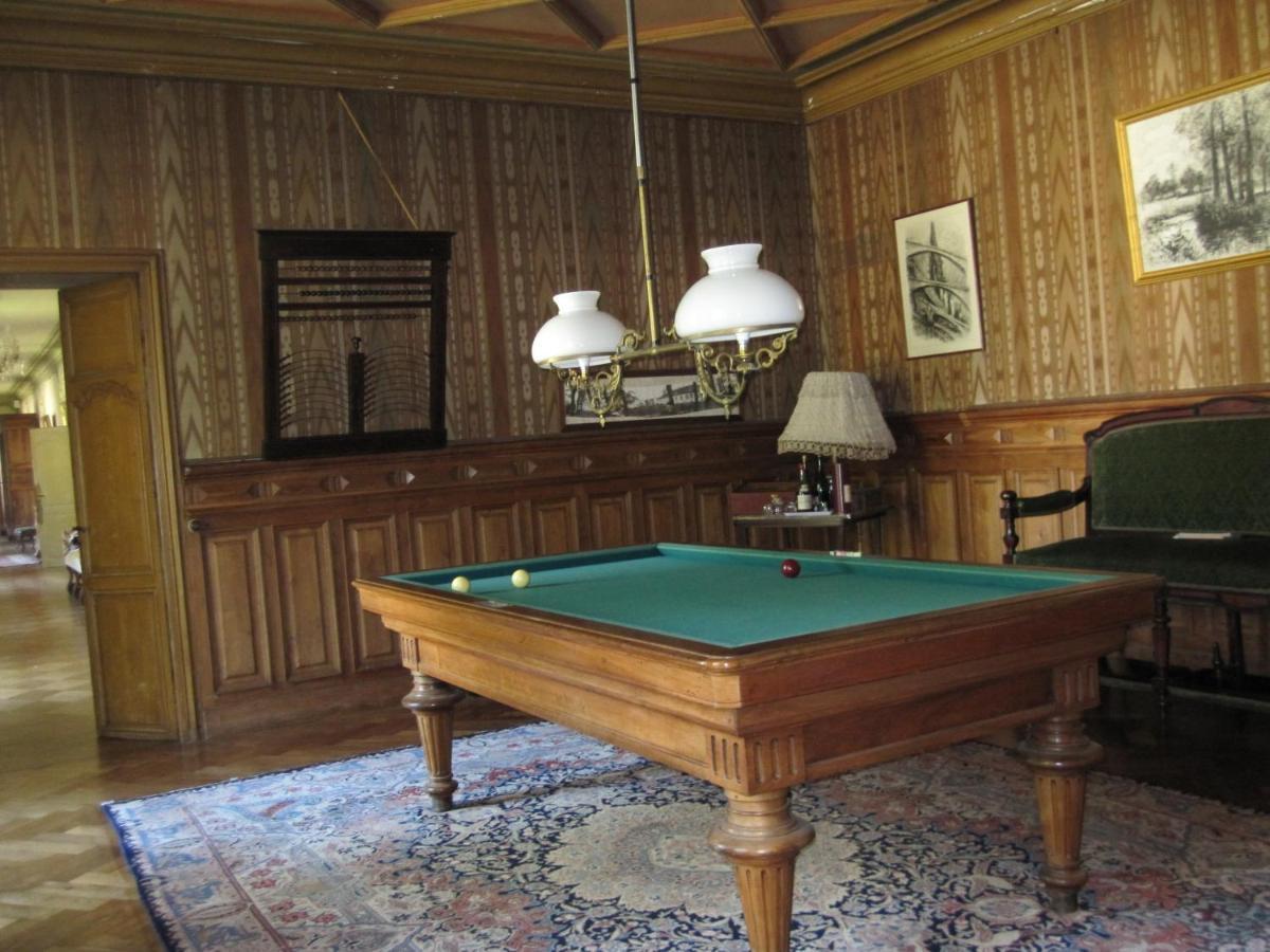 Chateau De Mauvilly Bed & Breakfast Exterior photo